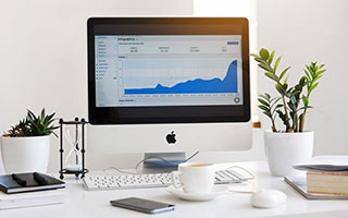 开云官网-球队内部风波：某俱乐部管理层引发众怒，球队管理方案